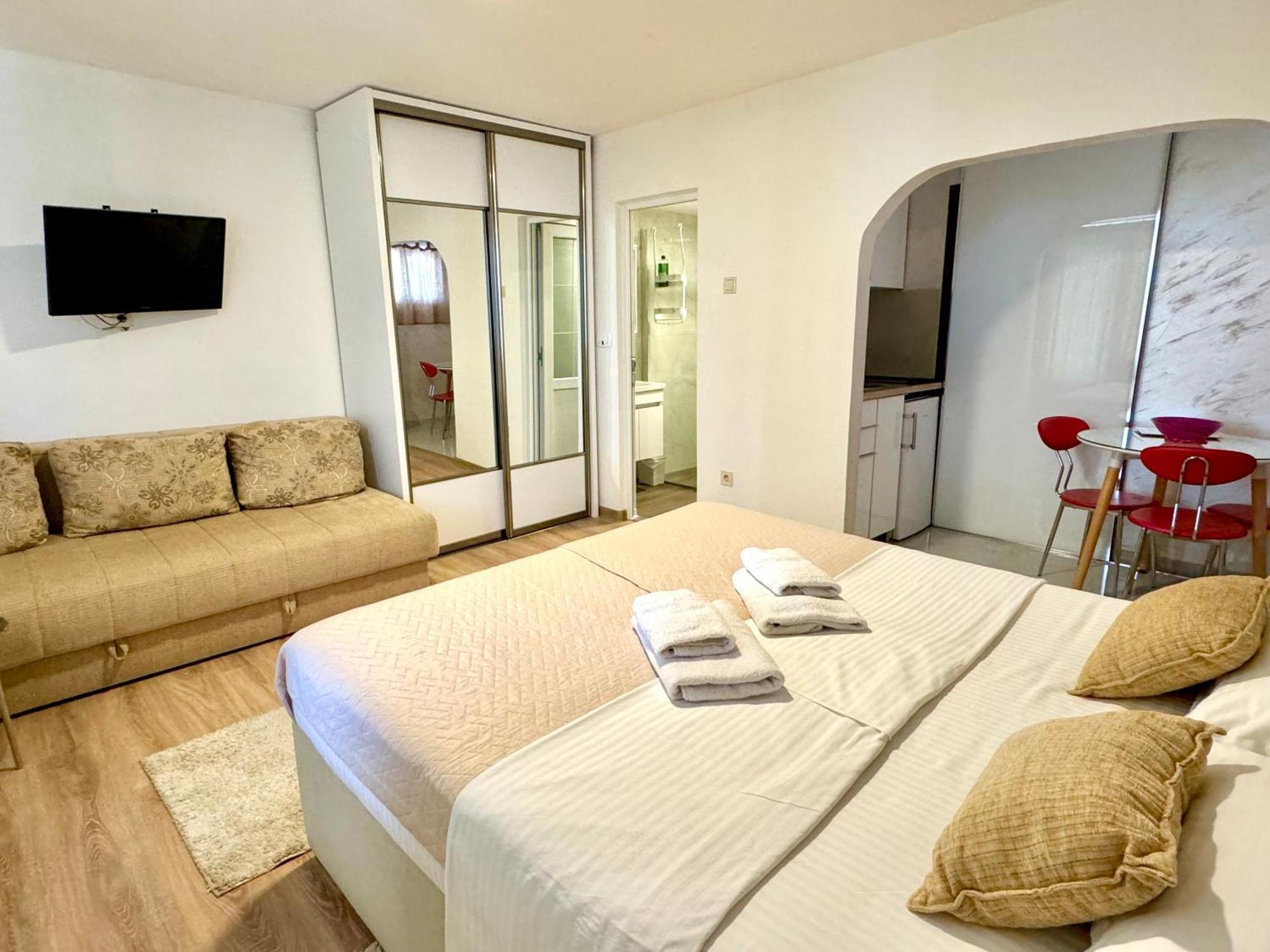 Apartments Kentera Lux スヴェティ・ステファン 部屋 写真